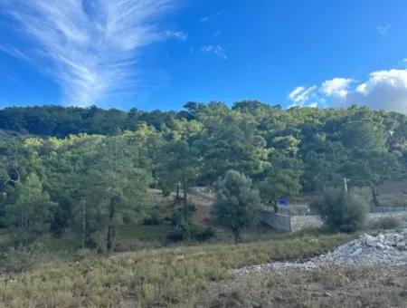 1084 M2 Eckgrundstück Zum Verkauf In Dalyan Gökbelde