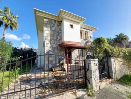 Zu Verkaufen In 190 M2 Und 4 In 1 Maisonette Auf Einem 610 M2 Großen Grundstück In Dalyan, Mugla