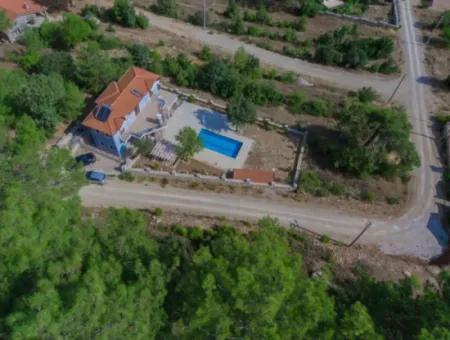 Freistehende Luxusvilla Mit Swimmingpool Zum Verkauf In Der Natur In Fethiye Üzümlü