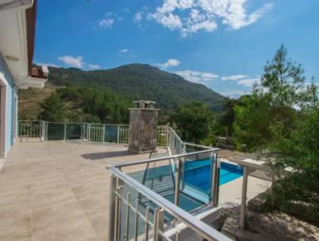 Freistehende Luxusvilla Mit Swimmingpool Zum Verkauf In Der Natur In Fethiye Üzümlü