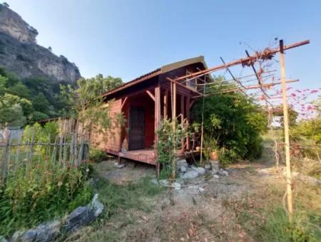 Einstöckiges Haus Zum Verkauf Auf 15 000 M2 Freistehendem Grundstück In Der Nähe Des Dalyan-Kanals In Köyceğiz Çandırda