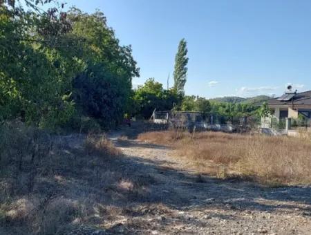 Zu Verkaufen In Köyceğiz Pappel, 80 M2 Baulizenz Bereit 1.200 M2 Zoniertes Land