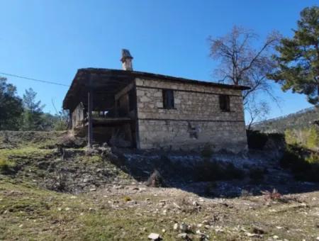 Land With 2 Houses In Denizli Çameli Ericek For Sale