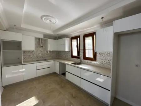 Muğla Dalyan Da Satılık Yüzme Havuzlu Sıfır 4+1 Lüks Villa