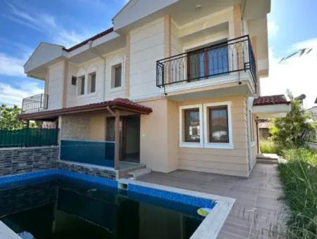 Muğla Dalyan Da Satılık Yüzme Havuzlu Sıfır 4+1 Lüks Villa